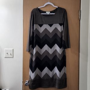 Chrevon printed dress